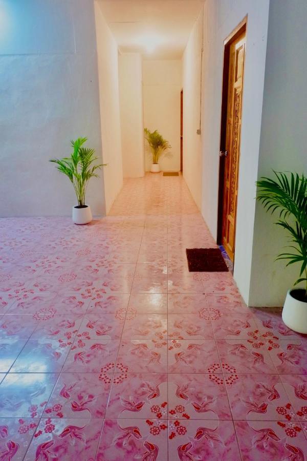 Lungkluay Homestay Ko Kut Exterior photo
