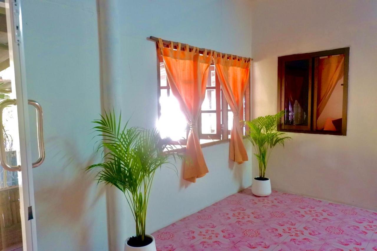 Lungkluay Homestay Ko Kut Exterior photo