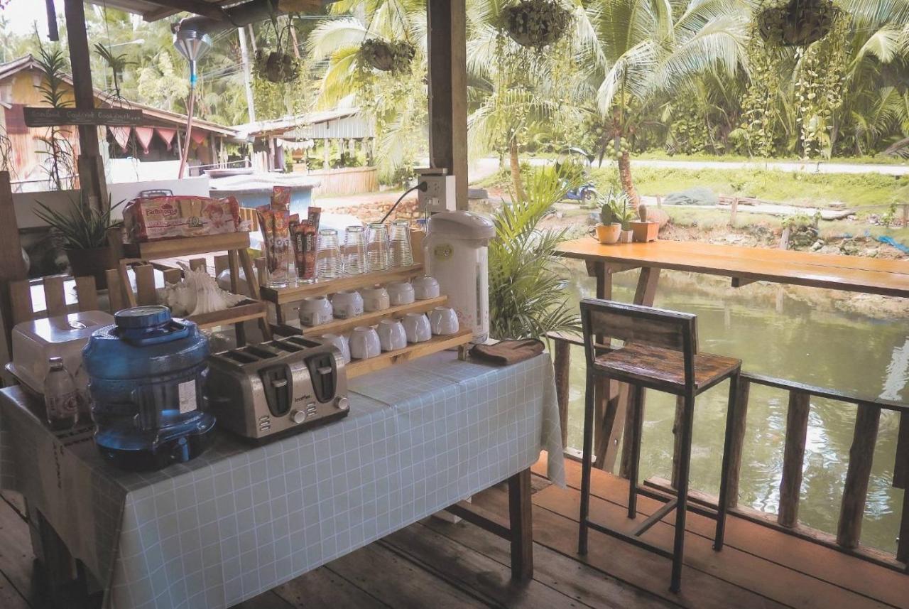 Lungkluay Homestay Ko Kut Exterior photo