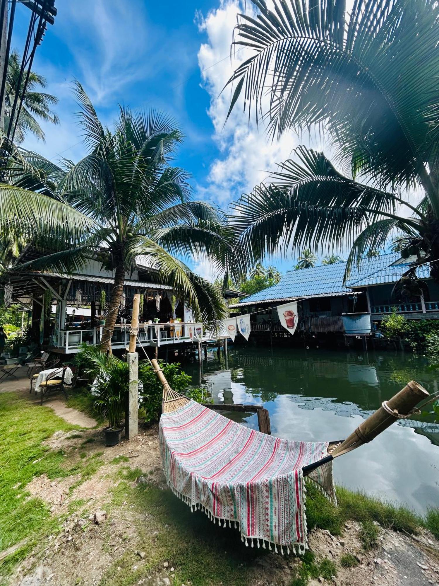 Lungkluay Homestay Ko Kut Exterior photo