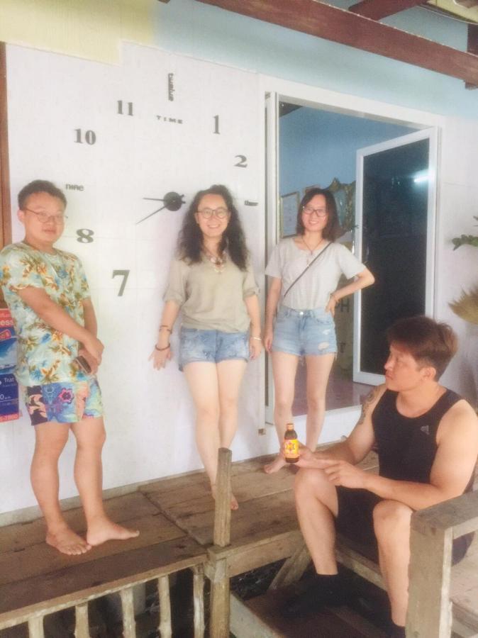 Lungkluay Homestay Ko Kut Exterior photo